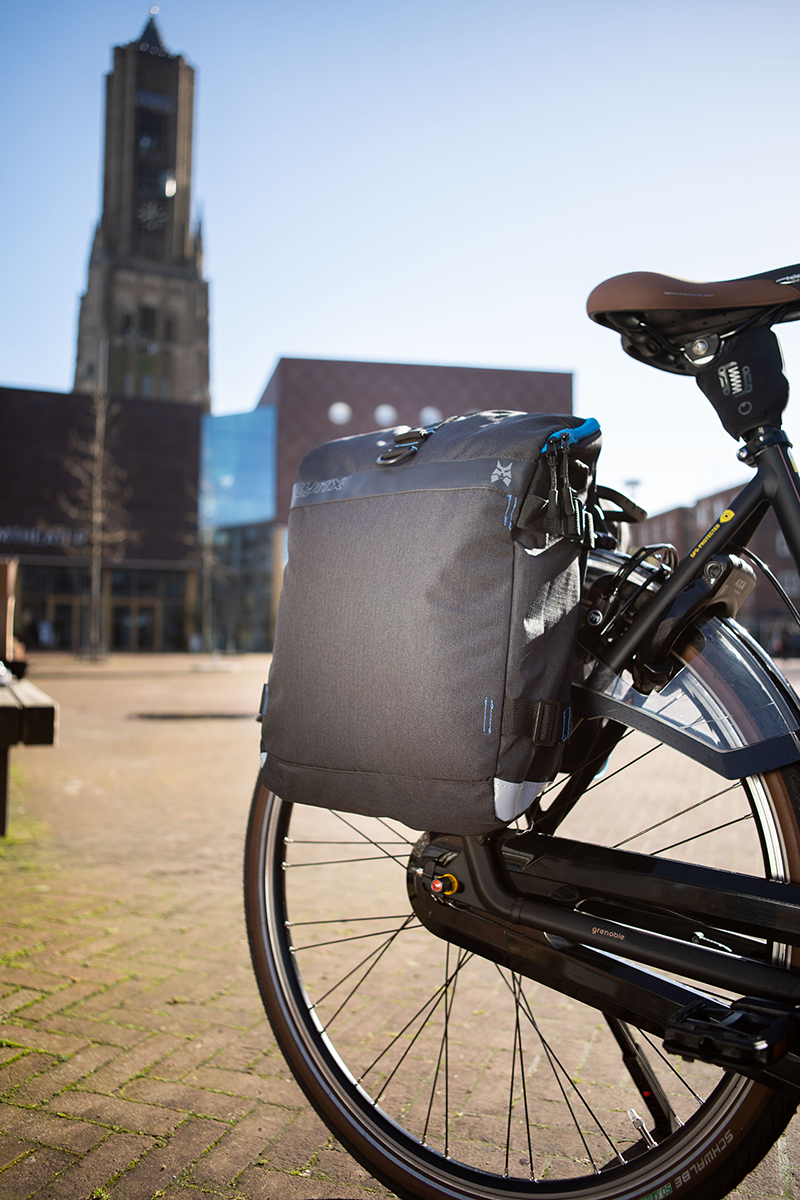 610166 LYNX Single Pannier Bag L Joshua 32 x 12.5 x 41 cm