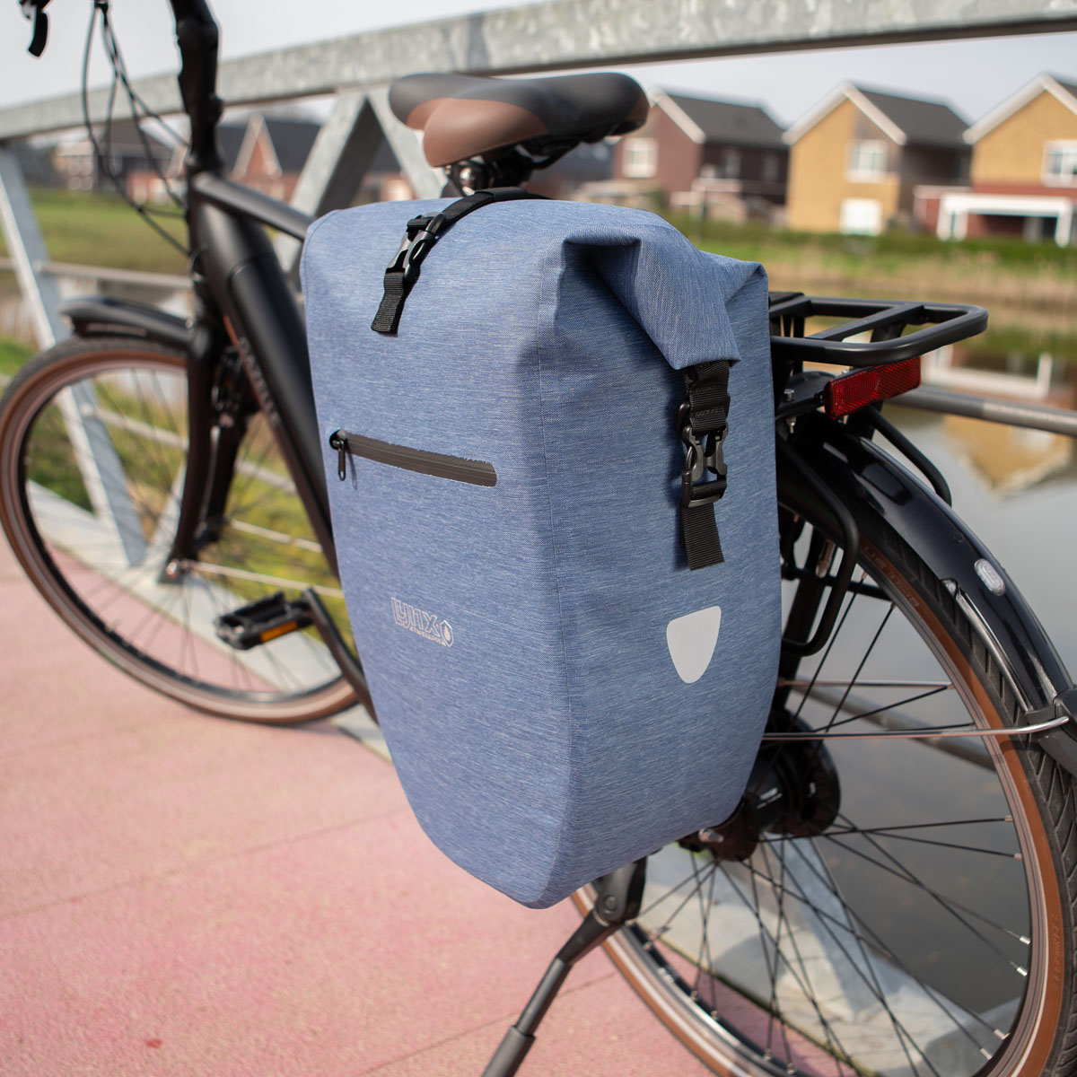 610311.BLU LYNX Single Pannier Bag Hayes 31 x 15 x 62 cm
